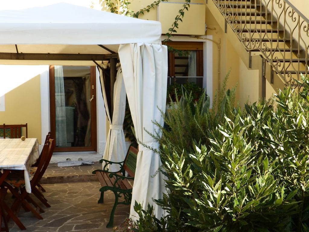 Sa Chessa B&B Ploaghe Bagian luar foto